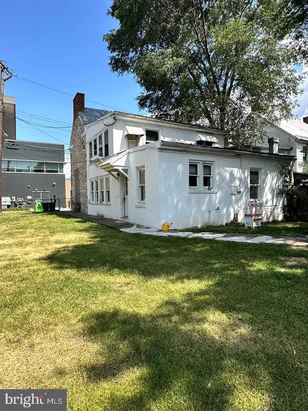 Martinsburg, WV 25401,222 N COLLEGE ST