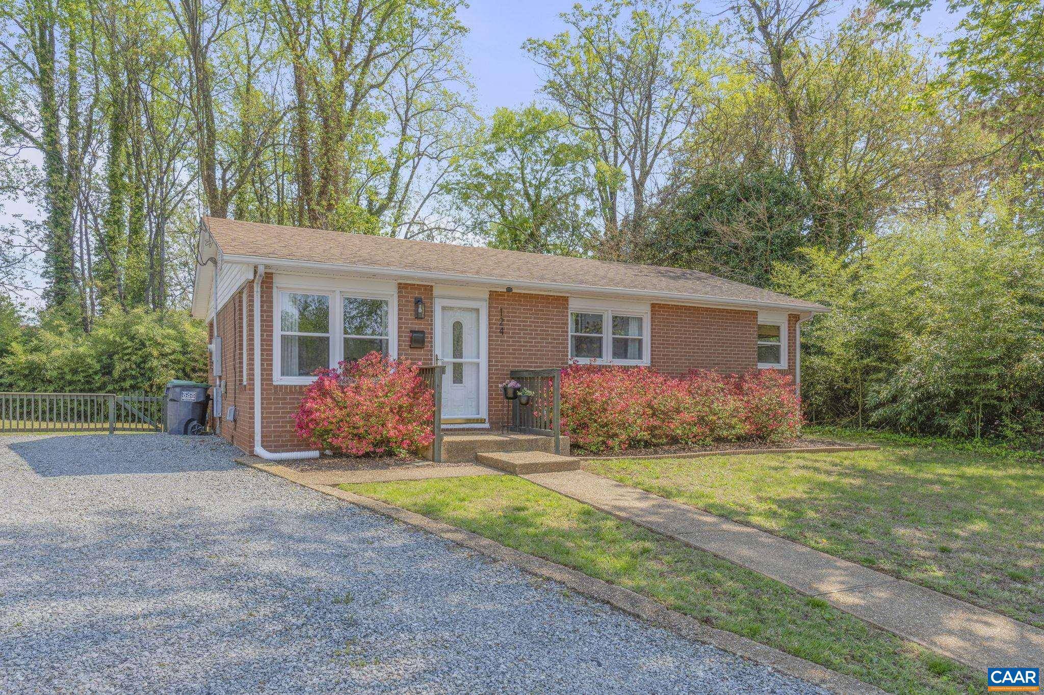 Charlottesville, VA 22903,124 NORTH BAKER ST