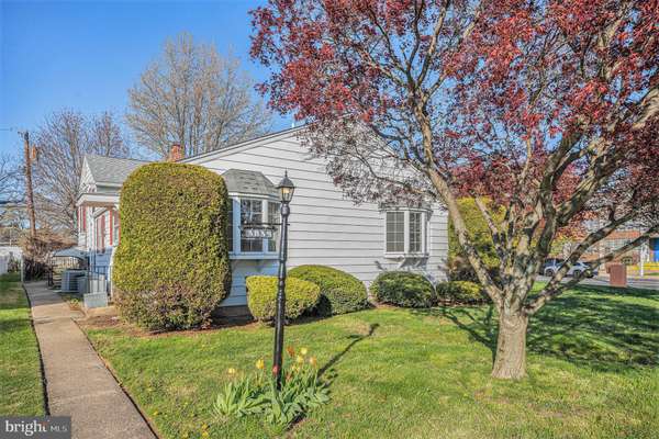 Philadelphia, PA 19154,3839 CHALFONT DR