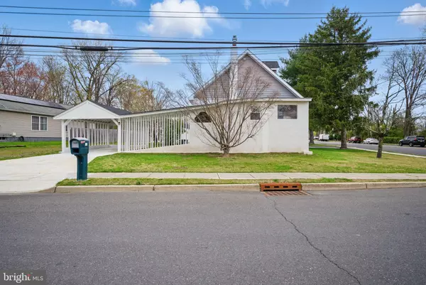 Hamilton, NJ 08610,424 PITMAN AVE
