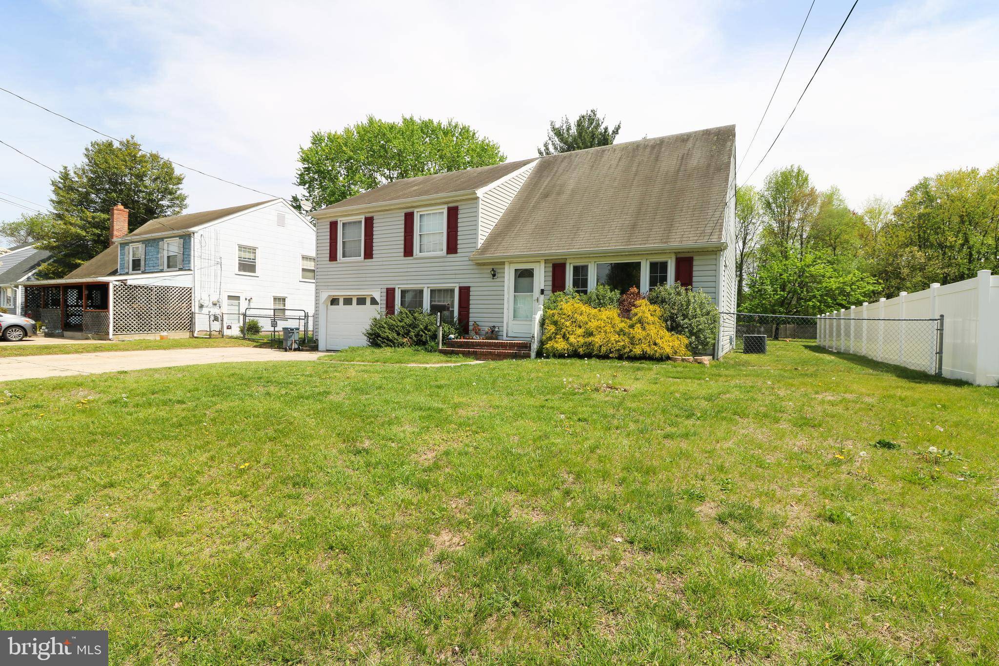 Penns Grove, NJ 08069,277 JUSTICE DR