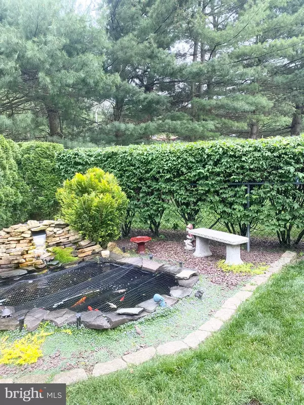 Reading, PA 19608,2409 ANDREW CT