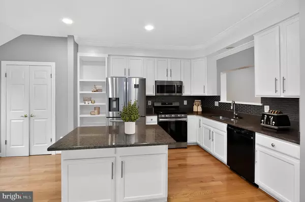 Woodbridge, VA 22193,14108 MADRIGAL DR