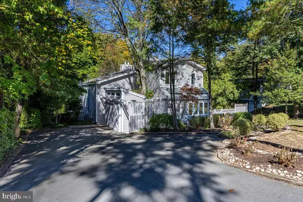 Princeton, NJ 08540,14 WHEATSHEAF LN