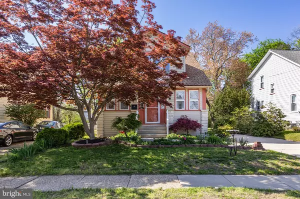 Laurel Springs, NJ 08021,114 HEMLOCK AVE