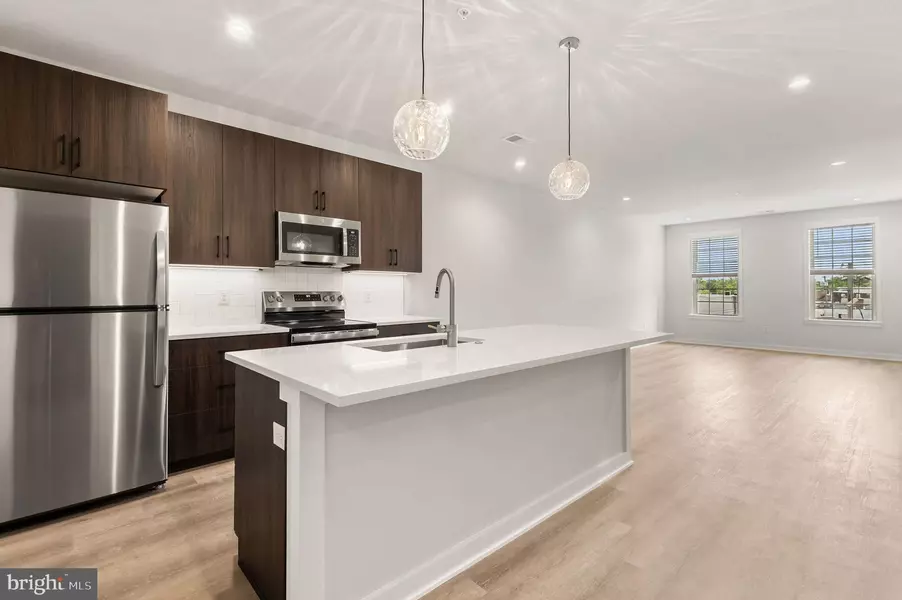 26 S YORK RD #203, Hatboro, PA 19040