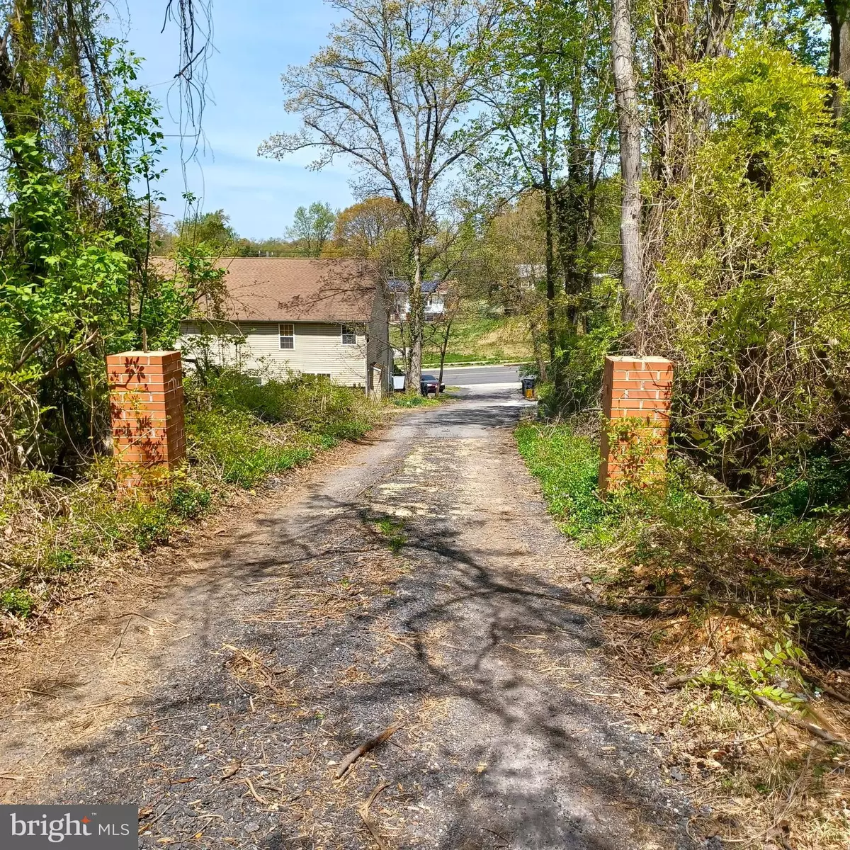 Lanham, MD 20706,RIVERDALE RD