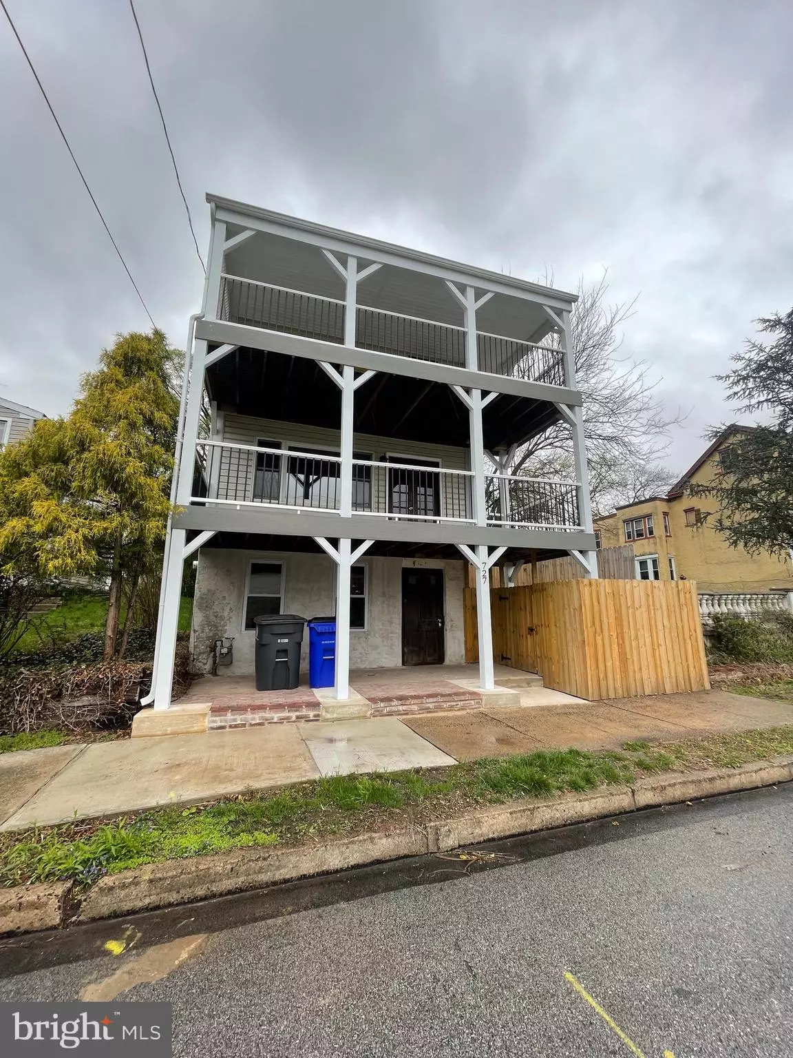 Pottstown, PA 19464,727 WALNUT ST