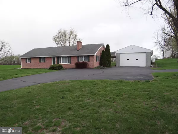 5135 BUCHANAN TRAIL WEST W, Greencastle, PA 17225