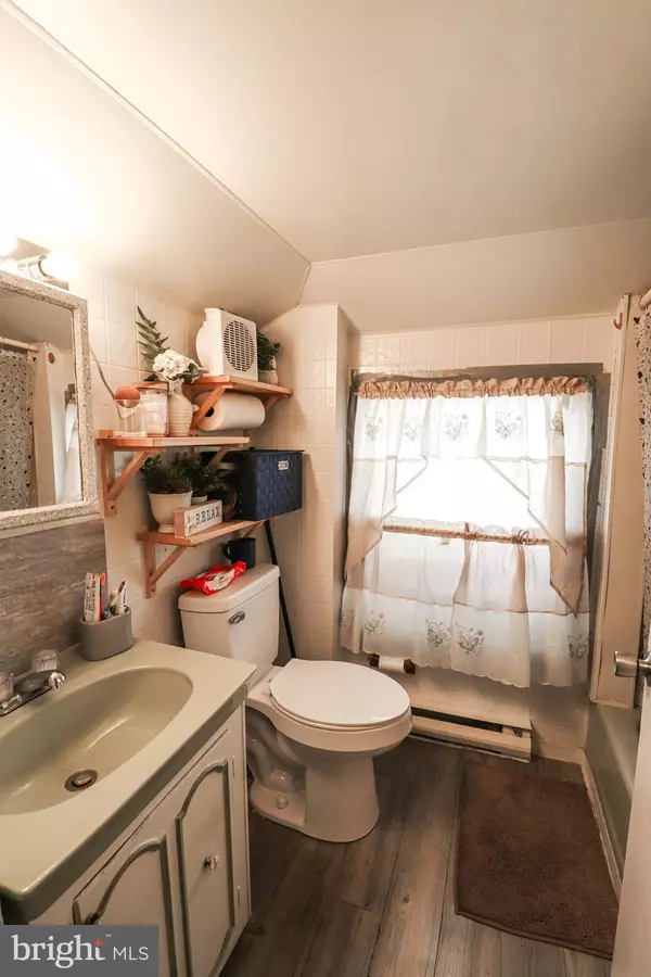 Lebanon, PA 17042,907 QUENTIN RD