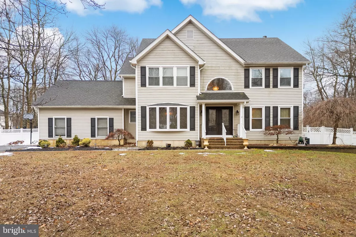 Monroe Township, NJ 08831,3 ERIC CT