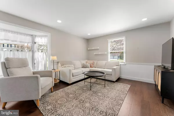 West Chester, PA 19382,919 THORNE DR