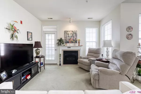 Cockeysville, MD 21030,400 SYMPHONY CIR #351