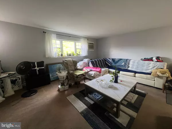 Philadelphia, PA 19111,1147 TABOR PLZ