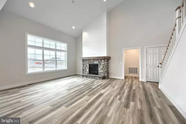Ephrata, PA 17522,146 WYNDALE DR