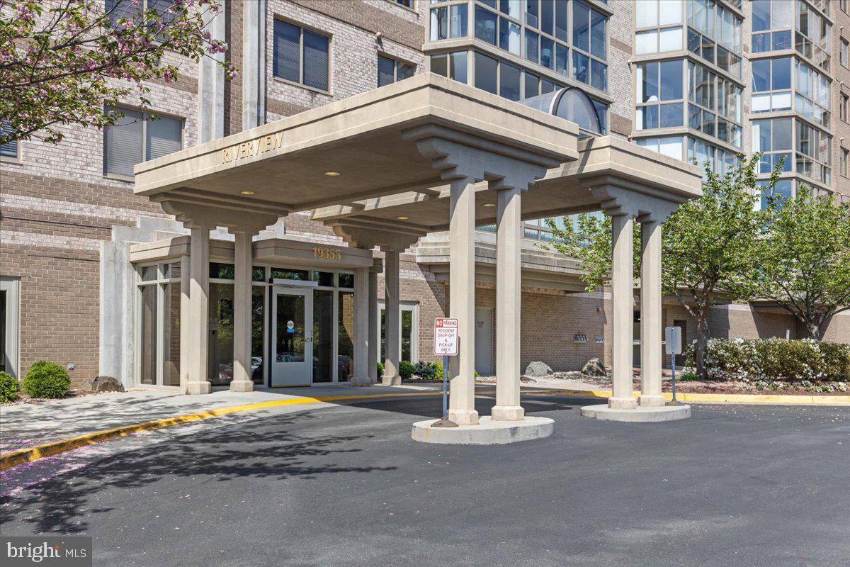 Leesburg, VA 20176,19355 CYPRESS RIDGE TER #1007