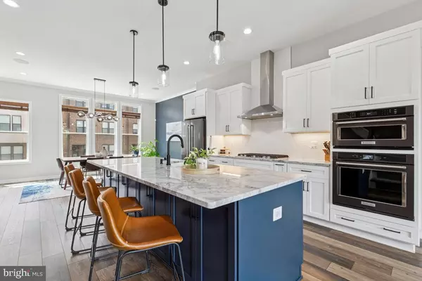 Chantilly, VA 20151,14379 BECKETT GLEN CIR
