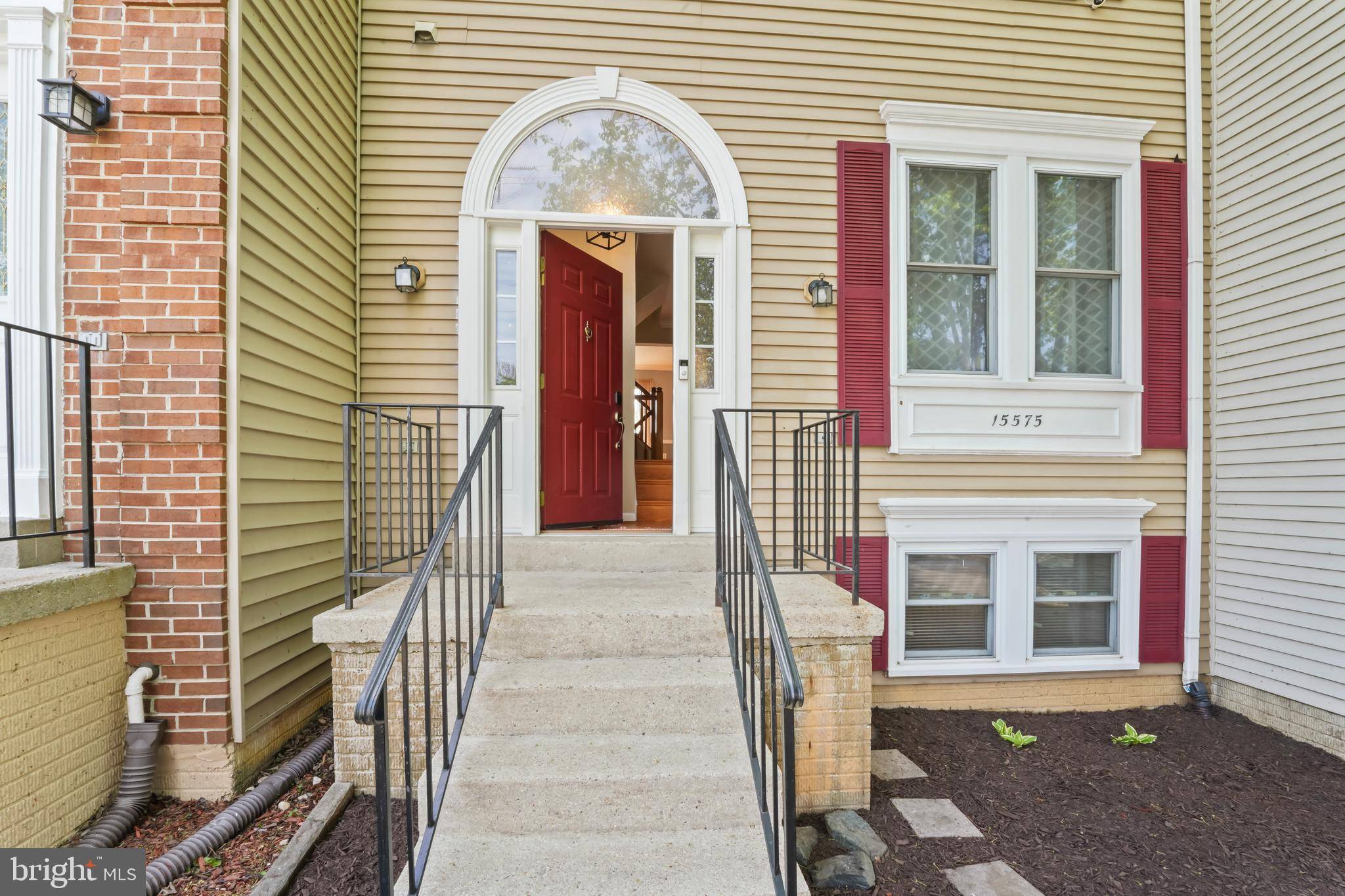 Woodbridge, VA 22193,15575 LEBOURGET CT