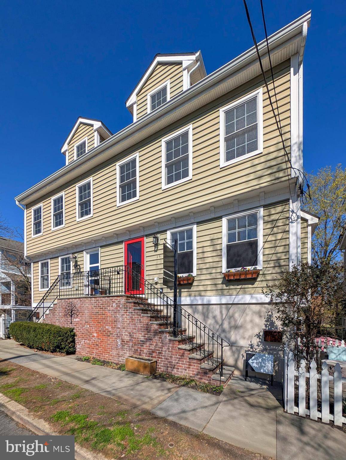 16 S UNION ST, Lambertville, NJ 08530