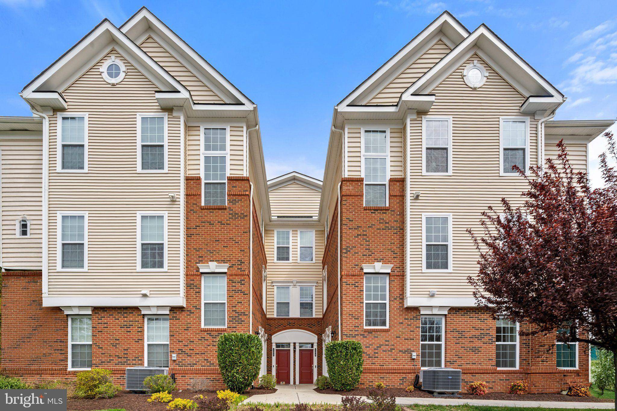 Ashburn, VA 20148,23275 MILLTOWN KNOLL SQ #105