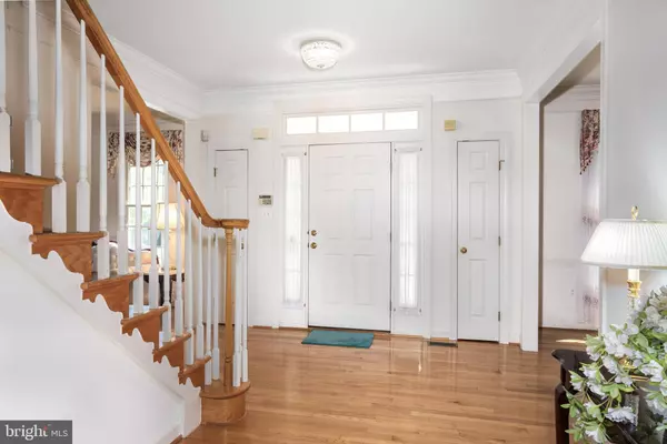Potomac, MD 20854,10834 HILLBROOKE LN