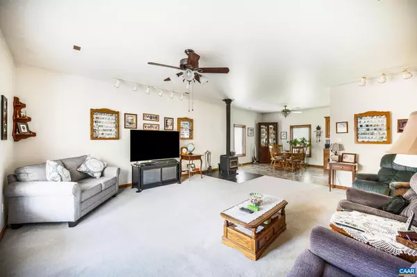 Amherst, VA 24521,239 LITTLE FARM RD