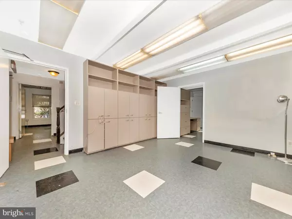 Bethesda, MD 20814,9309 OLD GEORGETOWN RD