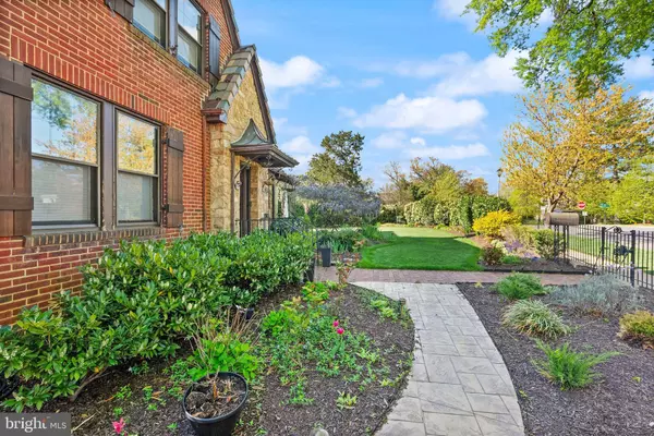 Arlington, VA 22201,1520 N HIGHLAND ST