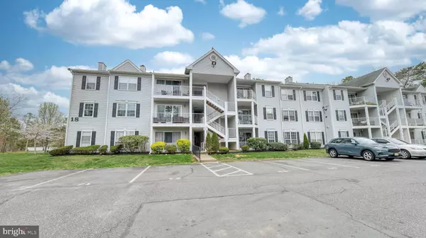 68 ARAPAHO PL, Galloway, NJ 08205