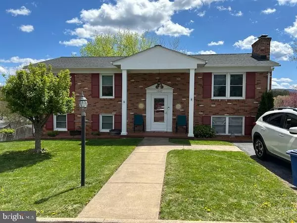 Front Royal, VA 22630,1043 WINE ST
