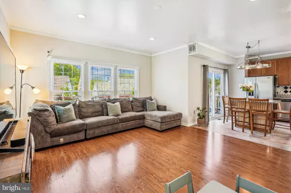 Manassas, VA 20112,5512 CORBIN HALL LN