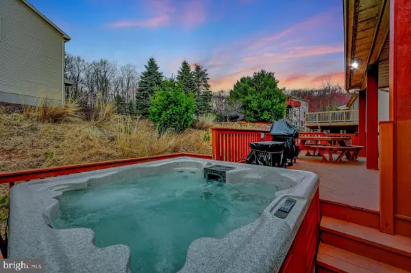 Lake Harmony, PA 18624,113 LONGVIEW DR