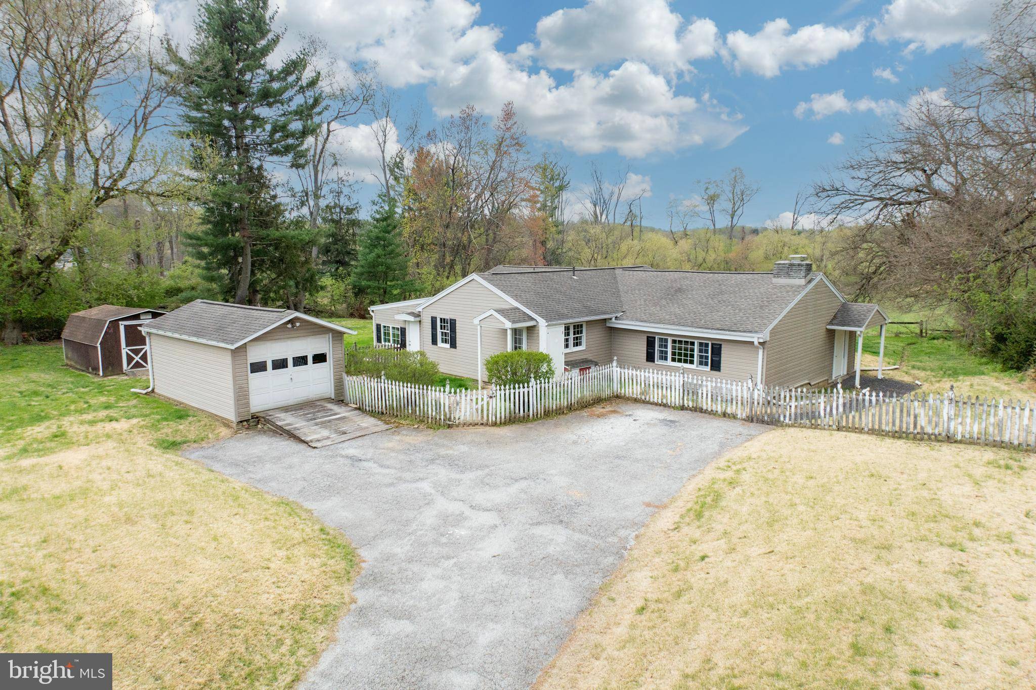 1217 PARKERVILLE RD, Kennett Square, PA 19348