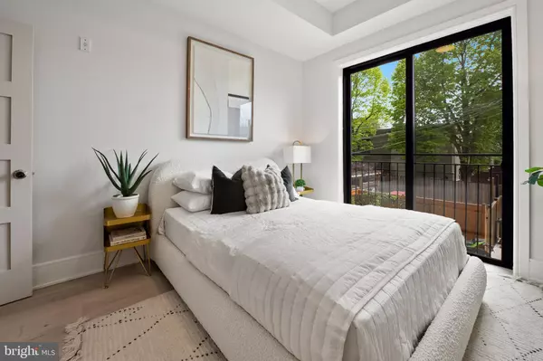 Washington, DC 20003,647 G ST SE #3