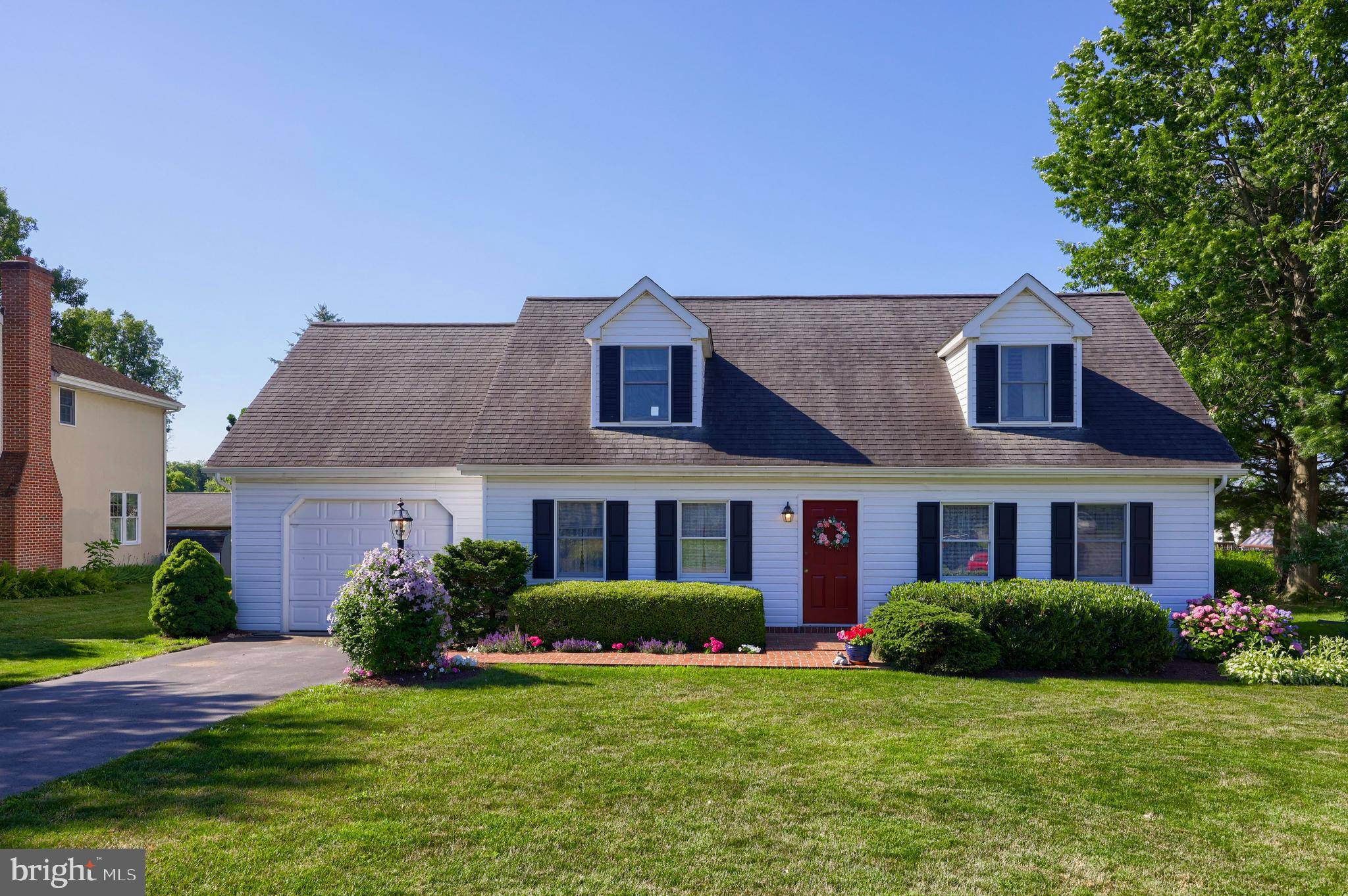 8 VILLAGE SQ,  Willow Street,  PA 17584