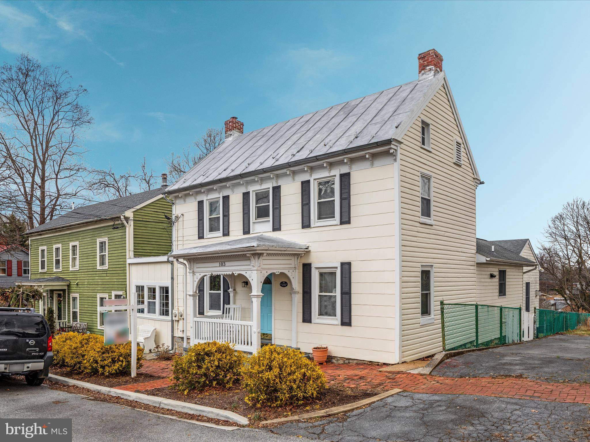 Shepherdstown, WV 25443,103 W HIGH ST