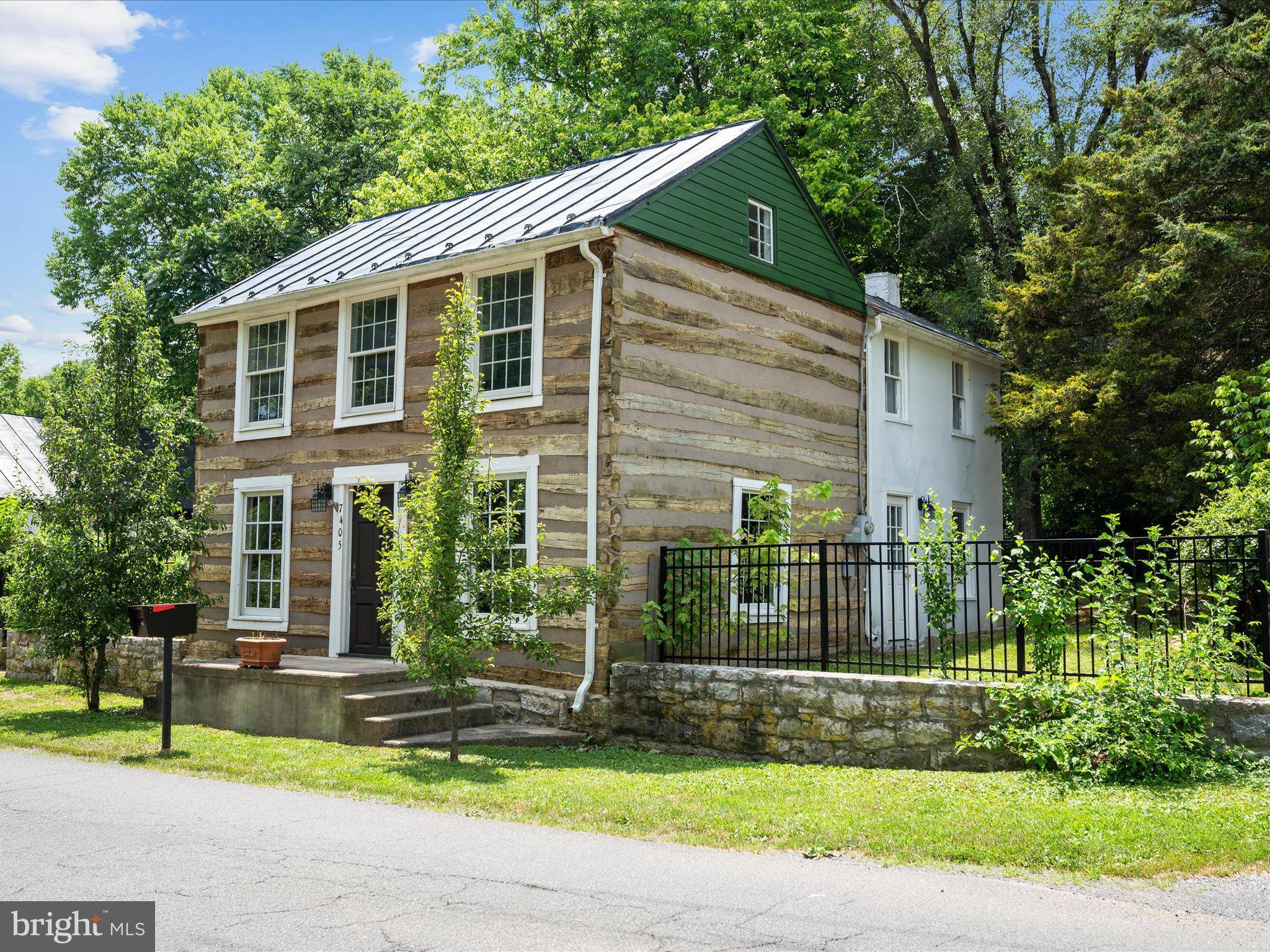 Kearneysville, WV 25430,7405 QUEEN ST