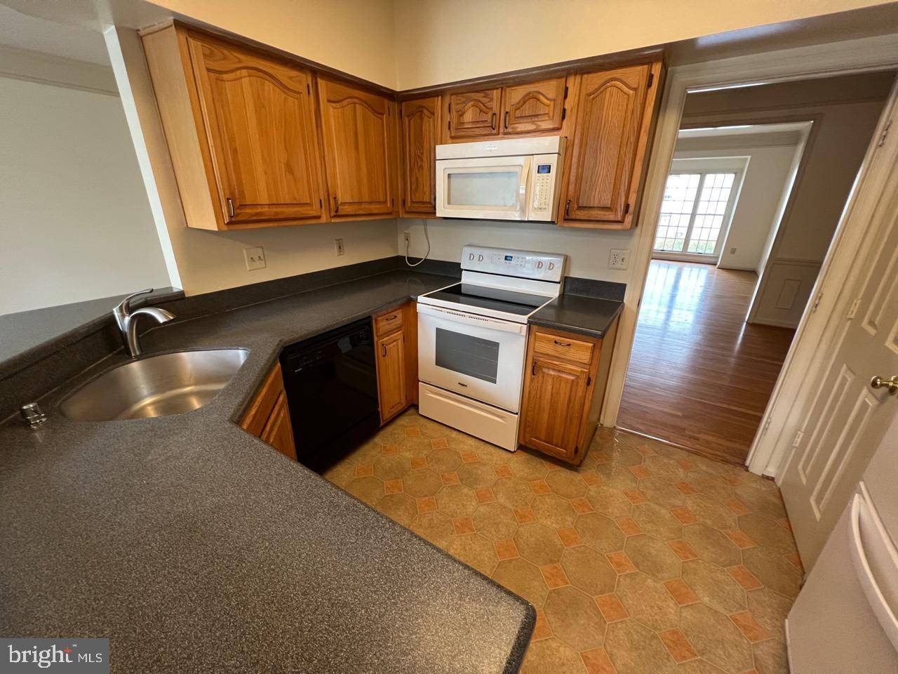 Olney, MD 20832,17911 DUMFRIES CIR