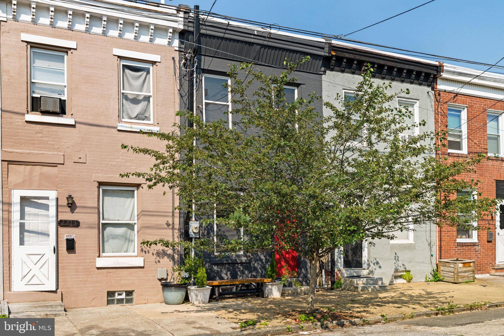 Philadelphia, PA 19125,2215 E LETTERLY ST
