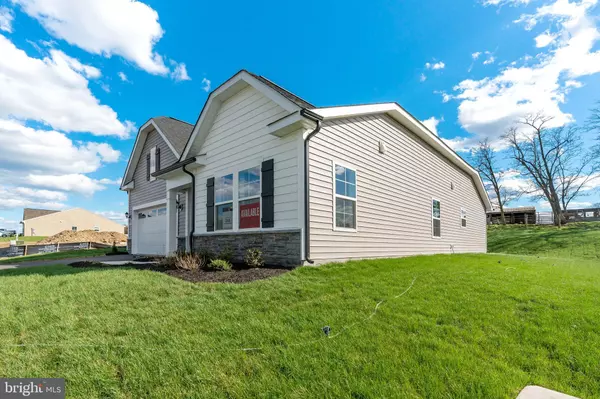 Inwood, WV 25428,275 OUTRIGGER RD