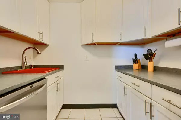 Towson, MD 21204,28 ALLEGHENY #1504