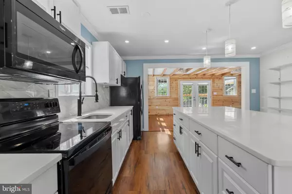 Cheltenham, MD 20623,10011 DAKIN CT