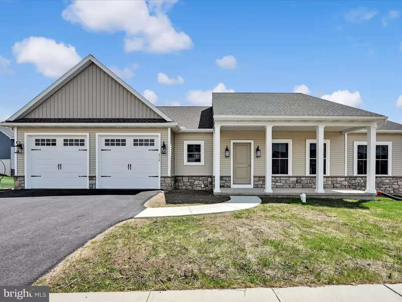 210 RANDOLPH DR, Elizabethtown, PA 17022
