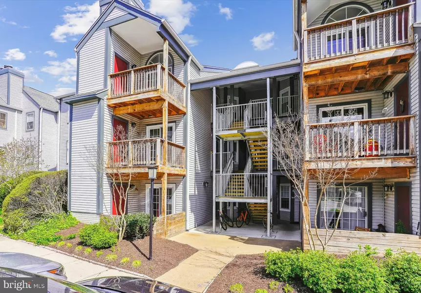 6905 VICTORIA DR #A, Alexandria, VA 22310