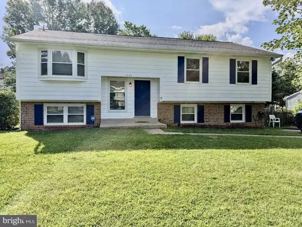 1328 APRIL WAY, Herndon, VA 20170
