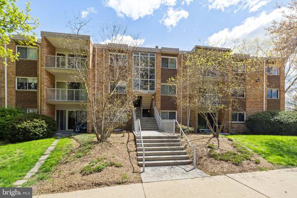 Falls Church, VA 22042,8000 LE HAVRE PL #16