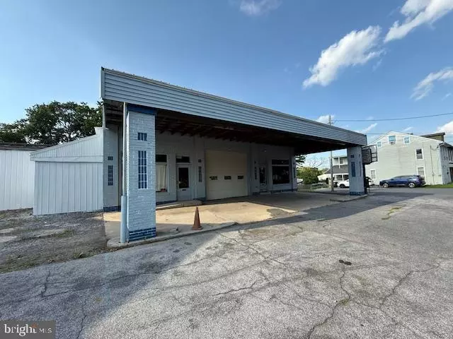 127 E CUMBERLAND ST, Lebanon, PA 17046