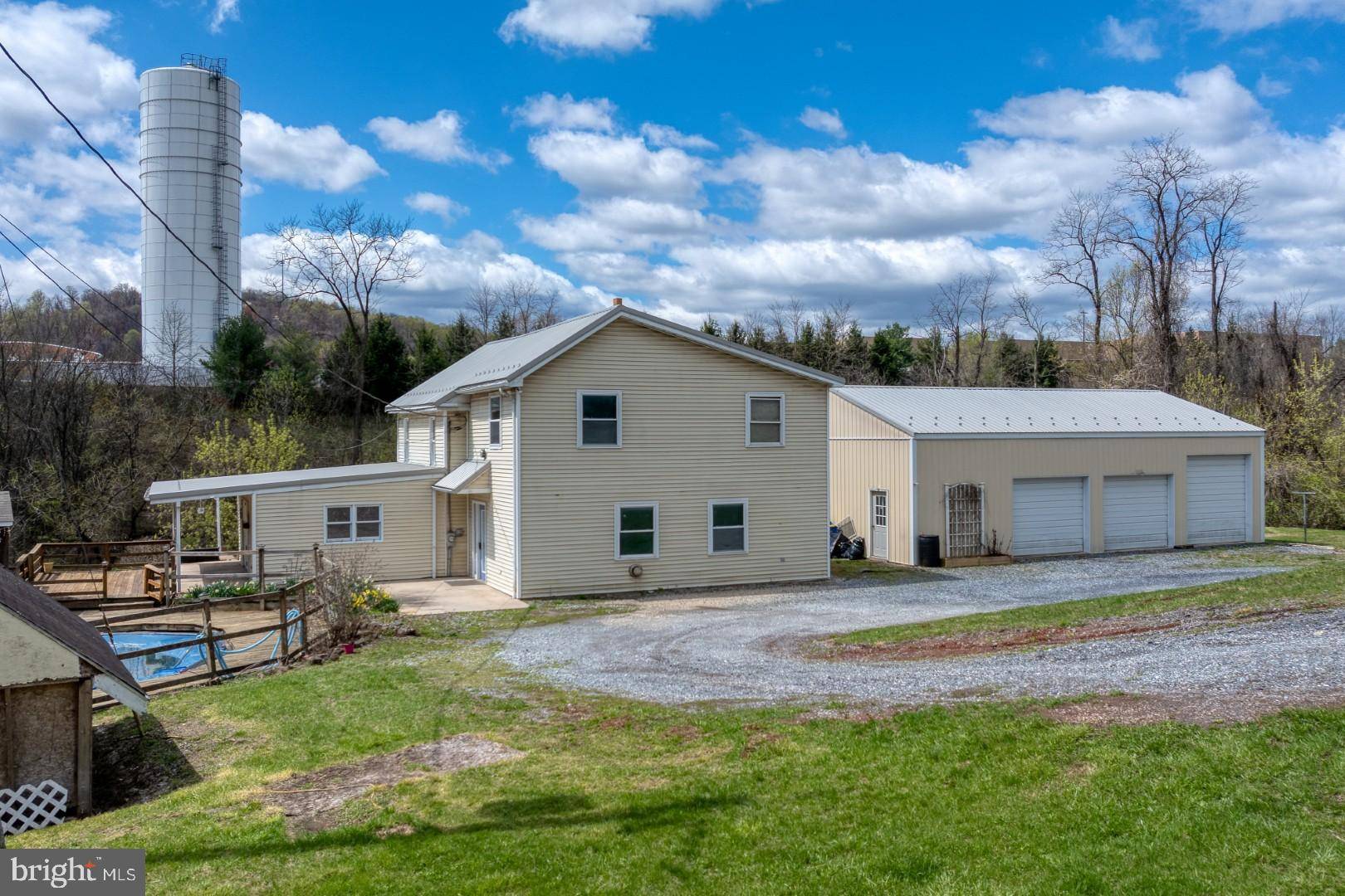 Etters, PA 17319,405 PLEASANT VIEW DR