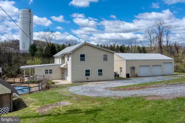 Etters, PA 17319,405 PLEASANT VIEW DR