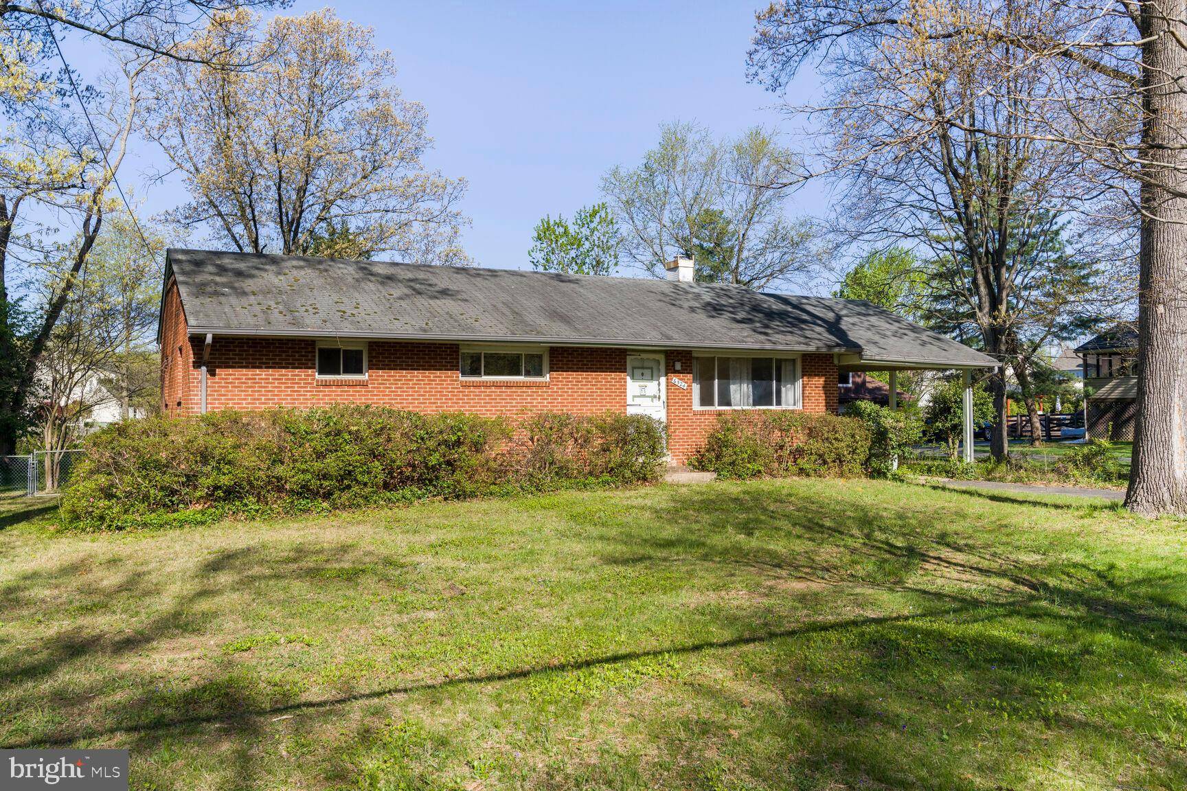 6524 GREENLEAF ST, Springfield, VA 22150